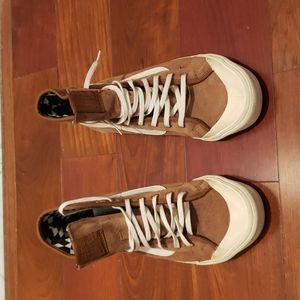 Vans Sk8 MTE Hi Tops Brown Suede Womens size 10 Excellent Condition